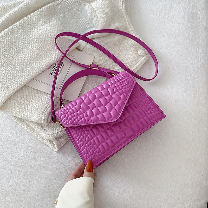 Envelope crossbody bag with chain strap