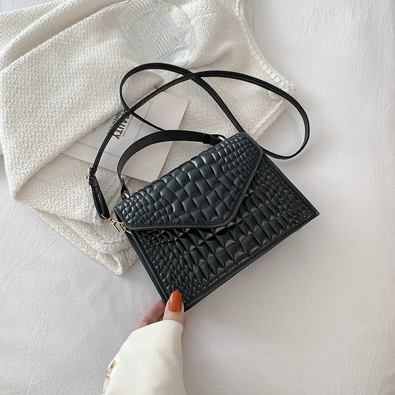 Envelope crossbody bag with chain strap
